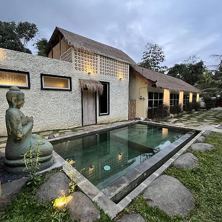 Готель Bamboo Oasis Убуд Екстер'єр фото