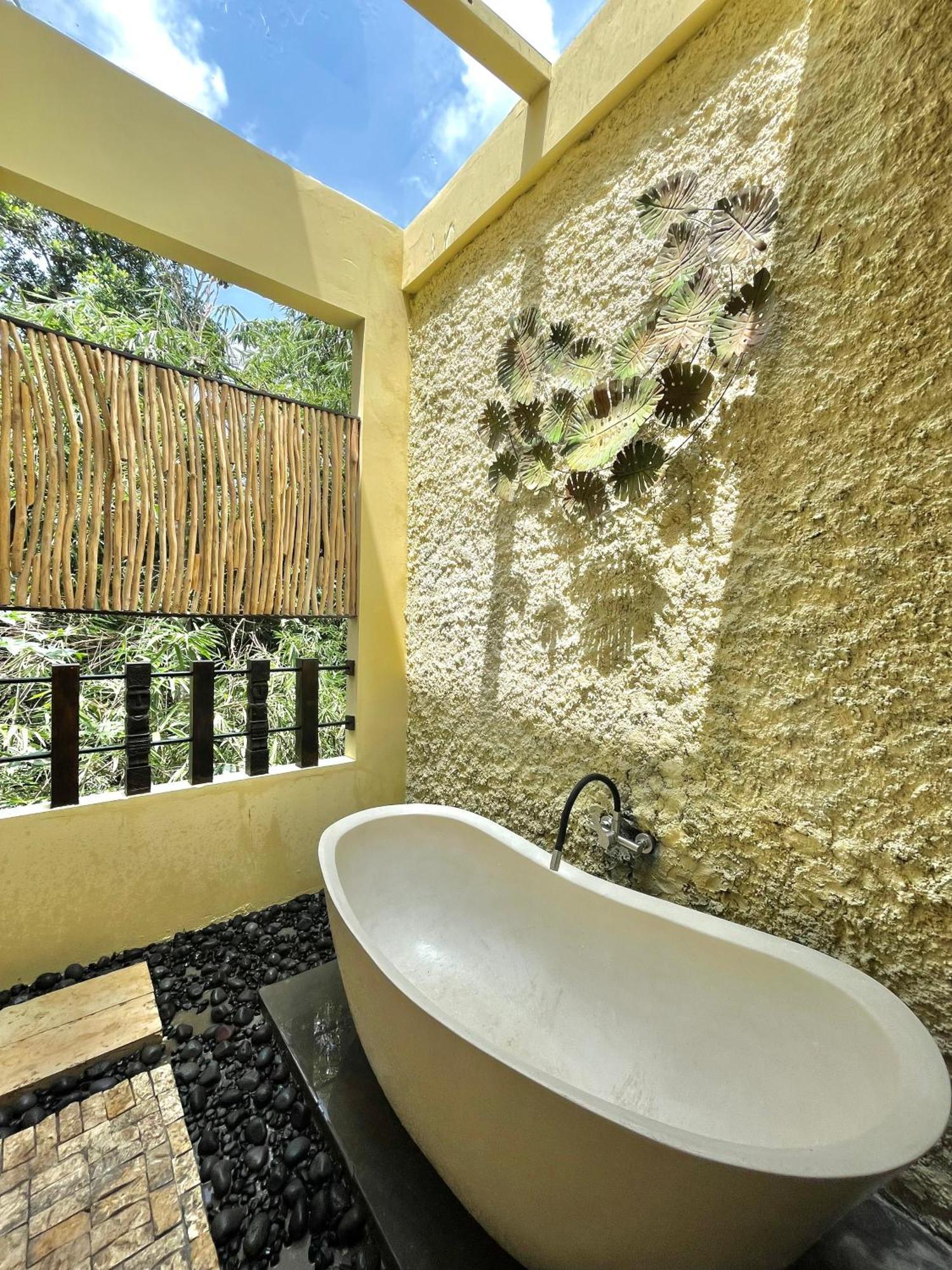 Готель Bamboo Oasis Убуд Екстер'єр фото